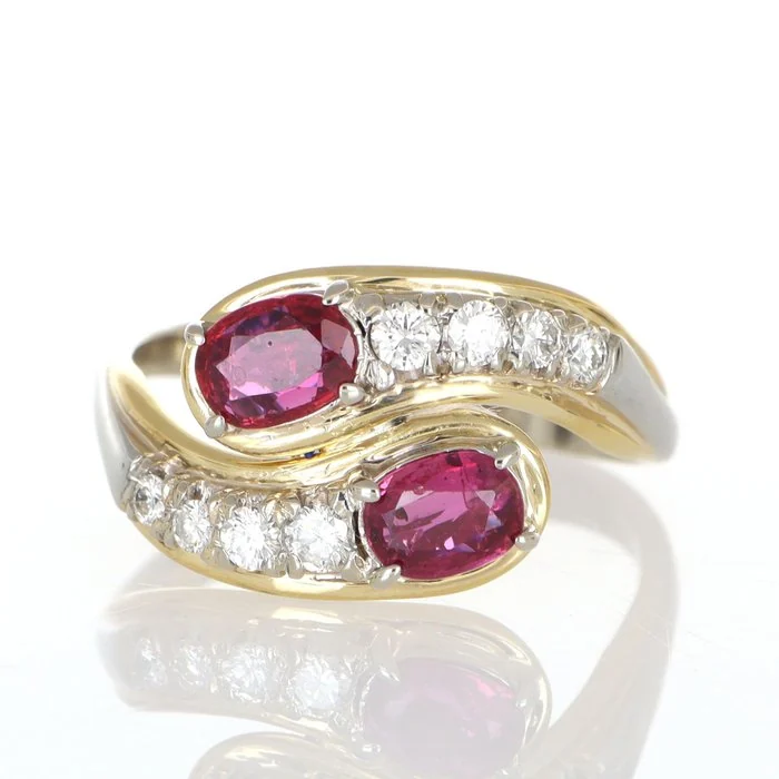 Ring - 18 kt. Yellow gold, White gold Ruby - Diamond
