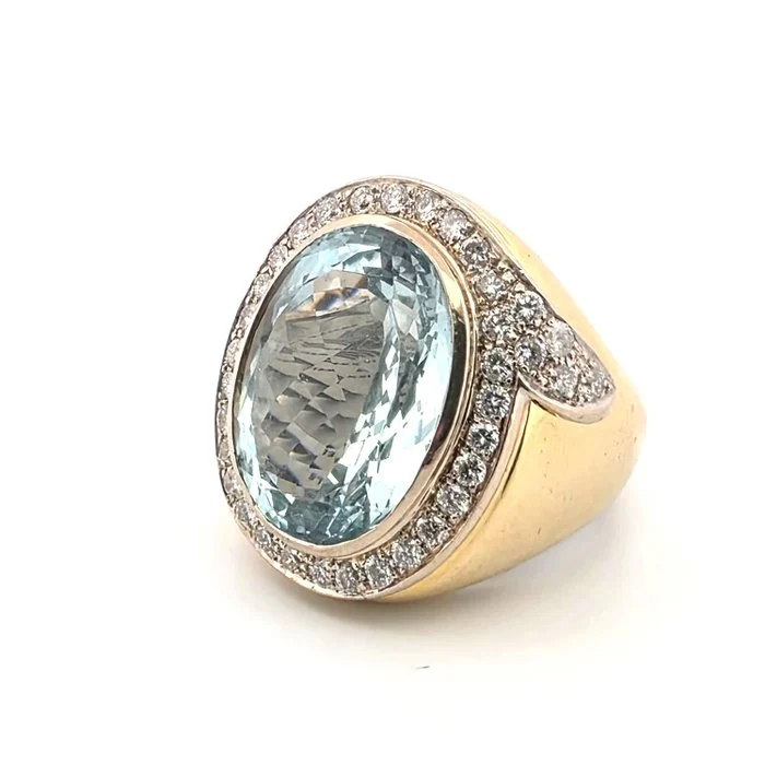 Ring - 18 kt. Yellow gold Aquamarine - Diamond