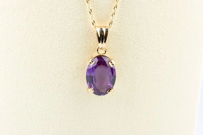 Necklace - 18 kt. Yellow gold - 7.40ct. tw. Amethyst