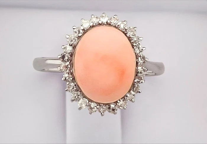 Ring - 18 kt. White gold Coral - Diamond