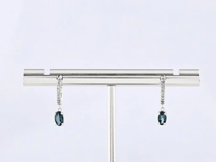 Earrings - 14 kt. White gold - 0.72ct. tw. Topaz - Diamond