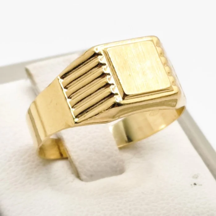 Ring - 18 kt. Yellow gold