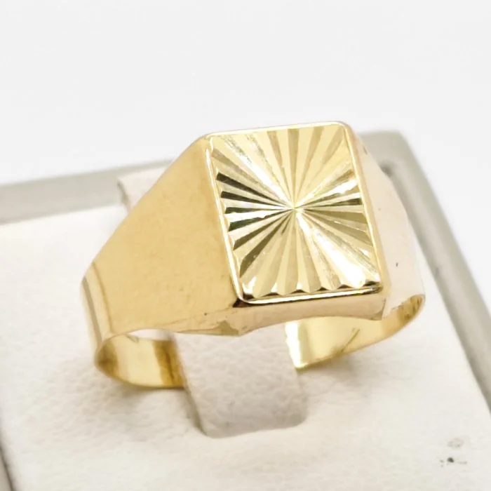Ring - 18 kt. Yellow gold
