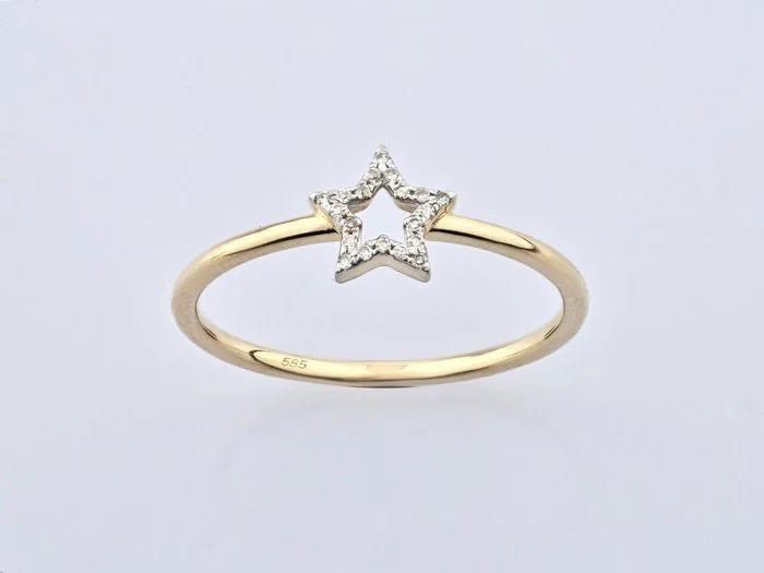 Ring - 14 kt. Yellow gold - 0.04ct. tw. Diamond (Natural)
