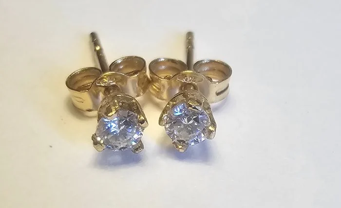 Stud earrings - 18 kt. Yellow gold - 0.20ct. tw. Diamond (Natural) - Diamond