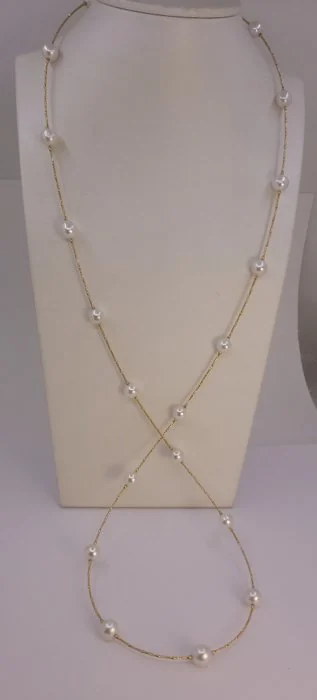 Necklace - 18 kt. Yellow gold, 8x9mm Bright Akoya Pearls