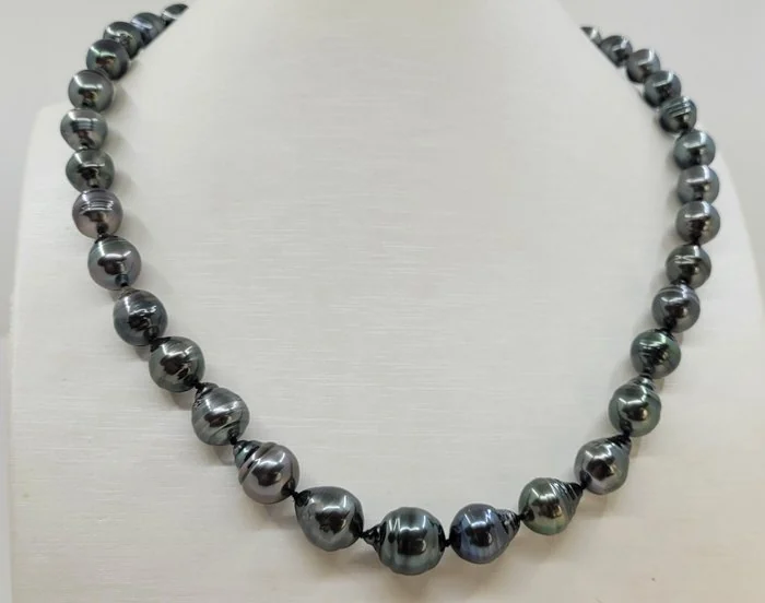 Necklace Silver, 8x11.5mm Peacock Green Tahiti Pearls
