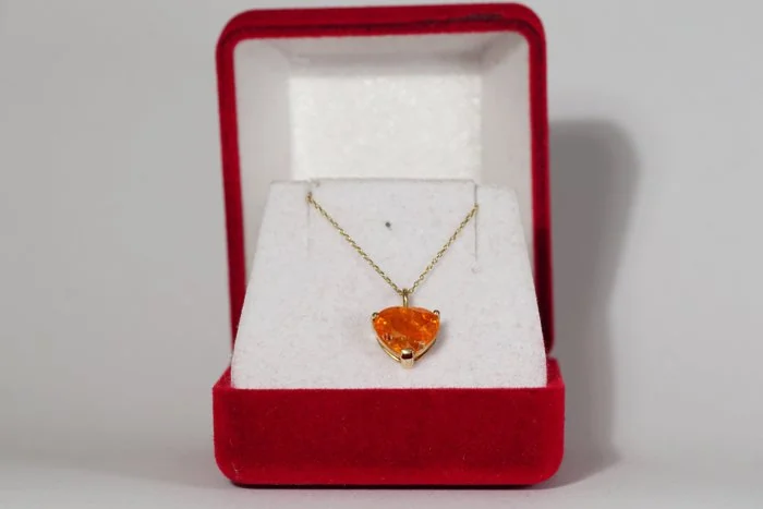 Necklace with pendant - 14 kt. Yellow gold - 2.61ct. tw. Spessartine - Natural Orange Garnet