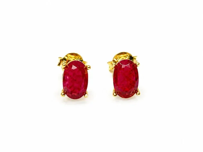 Earrings - 18 kt. Yellow gold - 1.55ct. tw. Ruby - Made in Italy