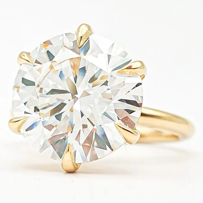Ring - 18 kt. Yellow gold - 10.04ct. tw. Diamond (Lab - grown) - E VS1 IGI