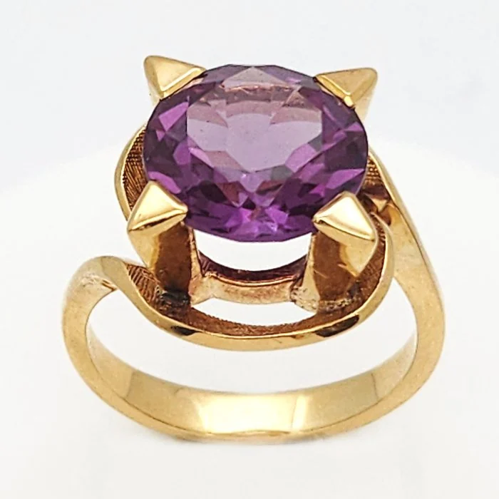 Ring - 18 kt. Yellow gold - 2.00ct. tw. Amethyst