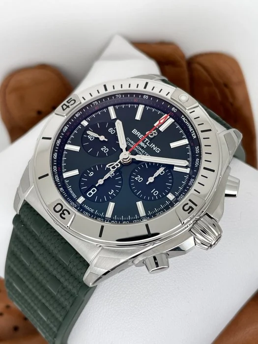 Breitling - Chronomat B01 42 - AB0134101L2S1 - Men