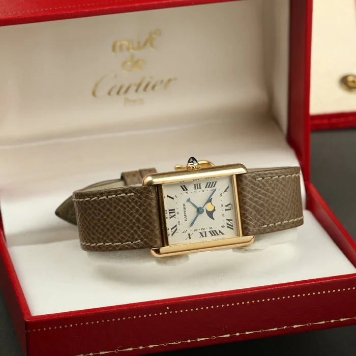 Cartier - Tank Louis de Cartier Moonphase - 81900 - Men - 1990 - 1999