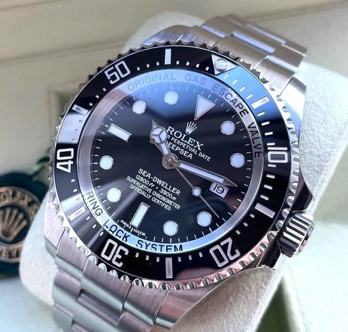 Rolex - Sea - Dweller DeepSea 12800ft/3900m - 116660 - Men - 2010 - 2020