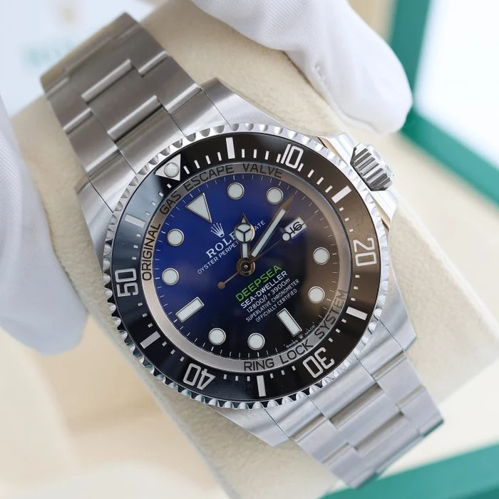 Rolex - Sea - Dweller Deep Sea 'James Cameron Blue Dial' - 126660 - Men - 2010 - 2020