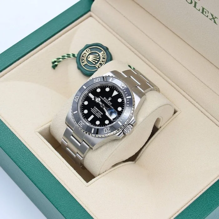 Rolex - Submariner Date - 126610LN - Men - 2010 - 2020