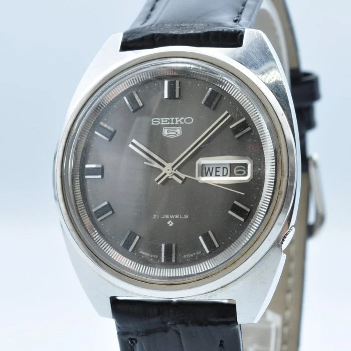 Seiko - Seiko 5 - 6119 - 8250 - Men - 1970 - 1979