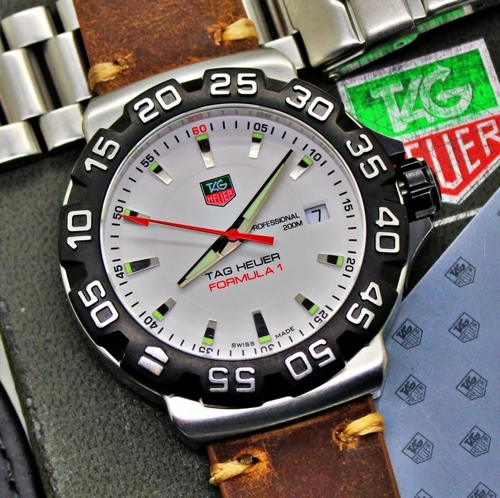 TAG Heuer - Formula 1 - WAH1111 Swiss White Watch - Men - 2010 - 2020
