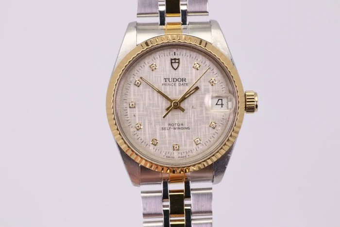 Tudor - Prince Date - 72033 | Silver Linen Dial w/ Diamonds - Unisex - 1997