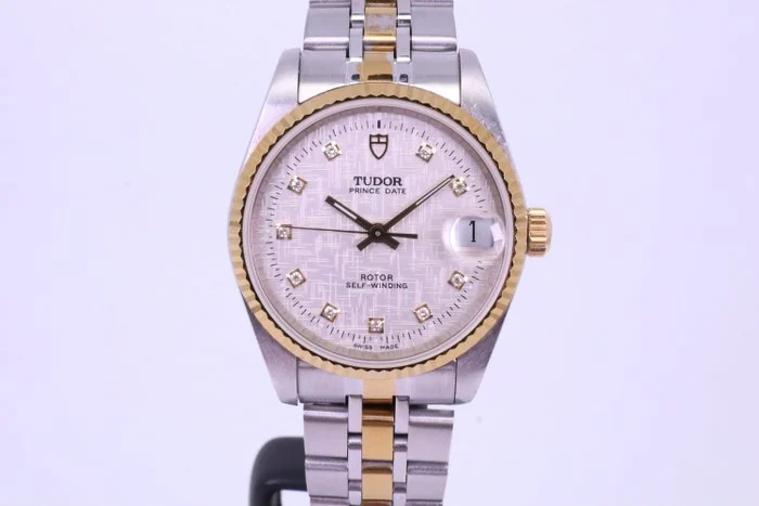 Tudor - Prince Date - 72033 | Silver Linen Dial w/ Diamonds - Unisex - 2000 - 2010